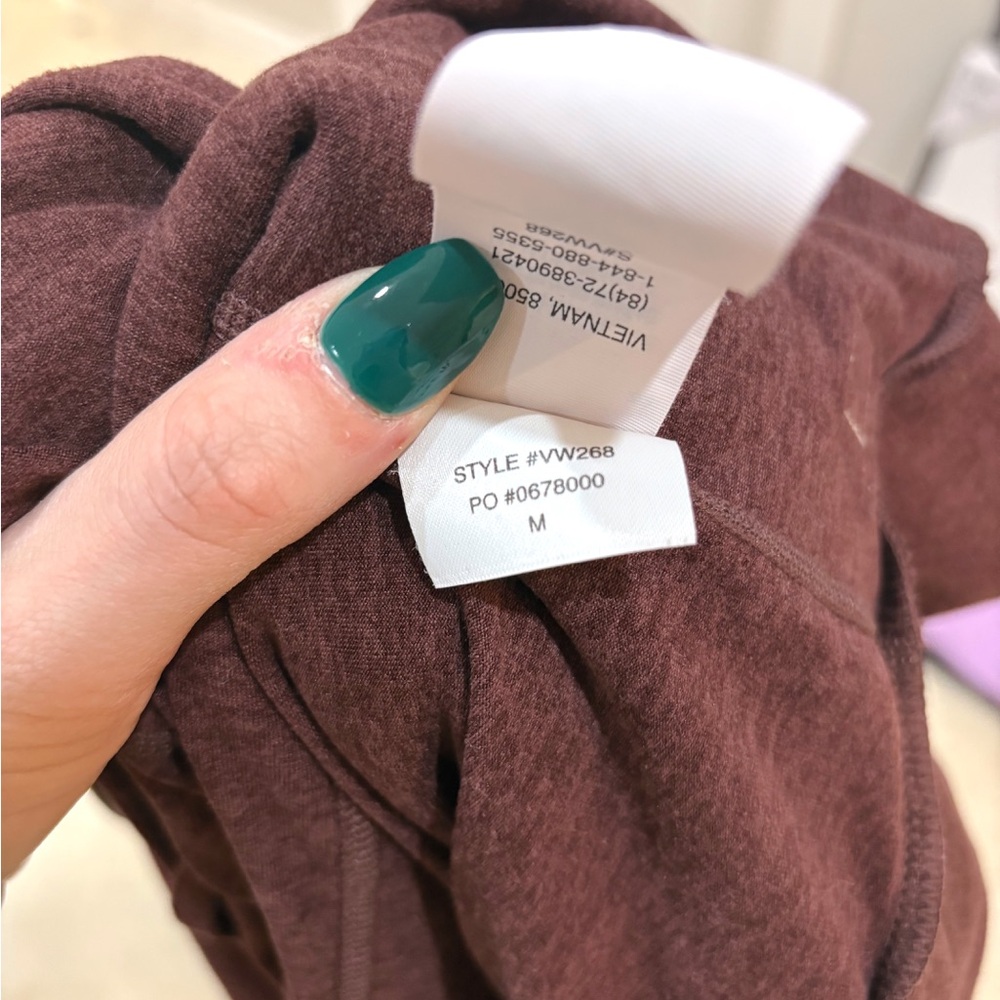 Vuori Halo Performance Hoodie 2.0 Fig Heather Women's Medium - Picture 10 of 10